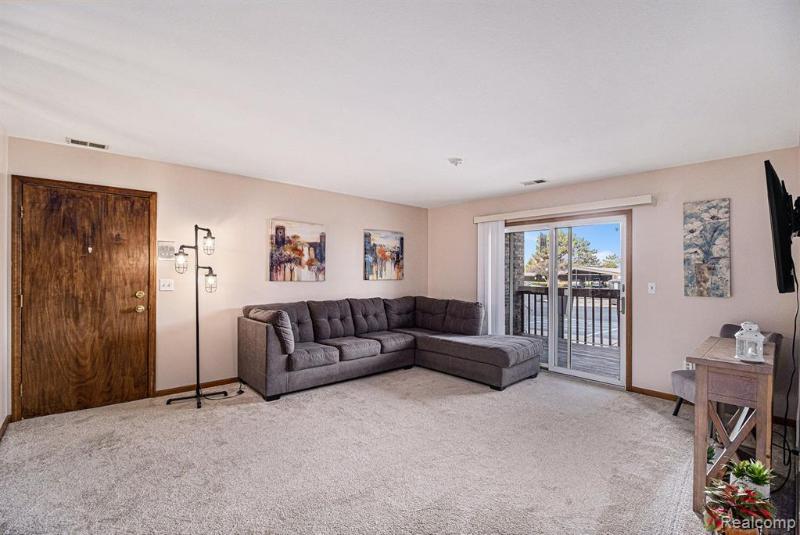 Listing Photo for 1225 Harbour Drive 28