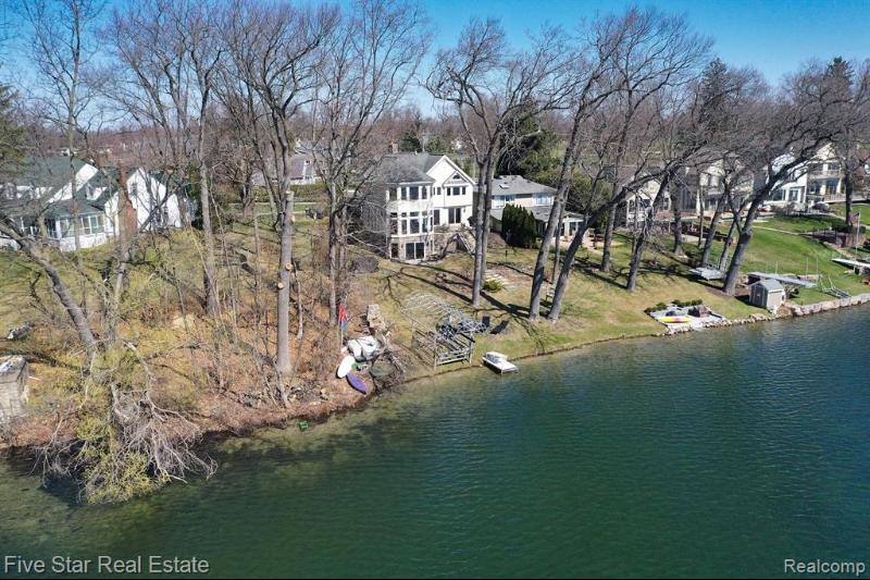 Listing Photo for 3570 Edgewood Park Drive