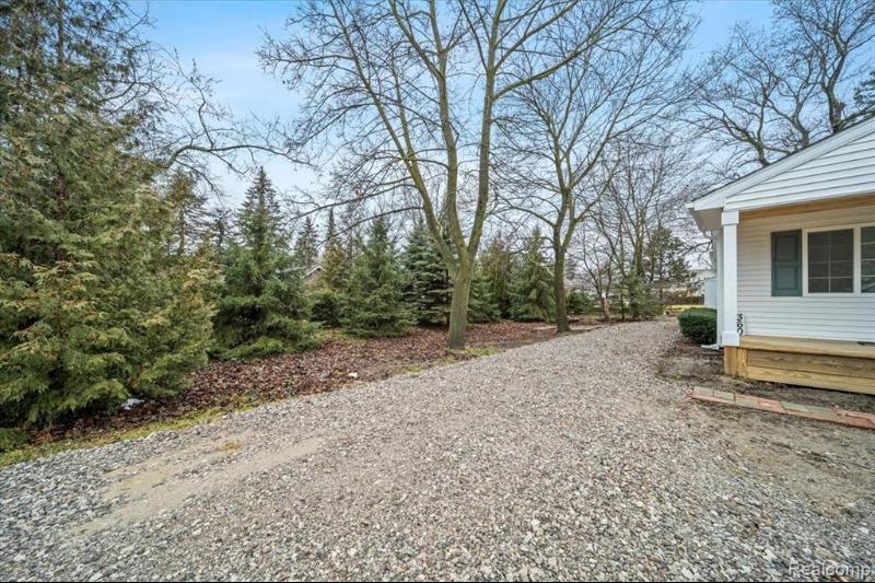 Listing Photo for 360 Newton Drive