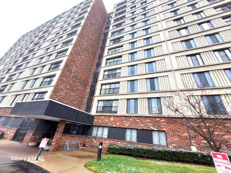 Listing Photo for 21800 Morley Avenue UNIT # 1001