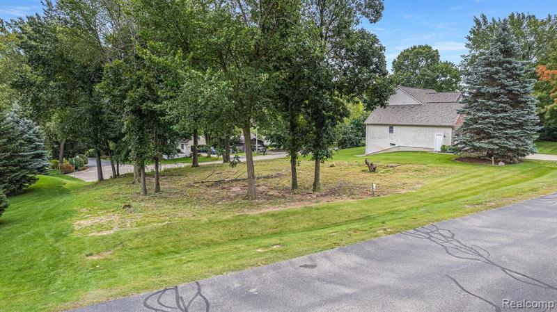 Listing Photo for 16207 Pine Lake Forest Court