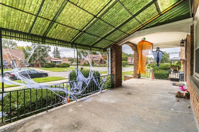 Listing Photo for 13011 Wilshire Drive
