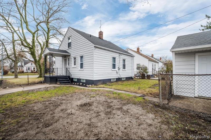 Listing Photo for 19258 Beaconsfield Street