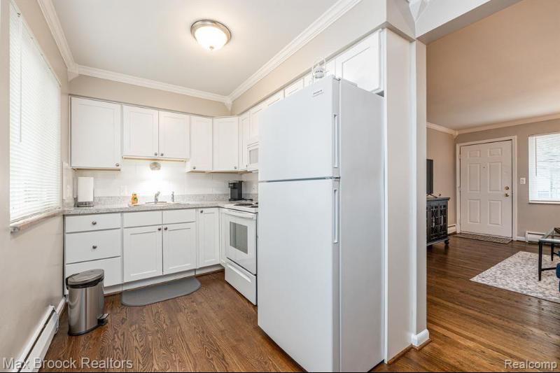 Listing Photo for 233 1st Street 7