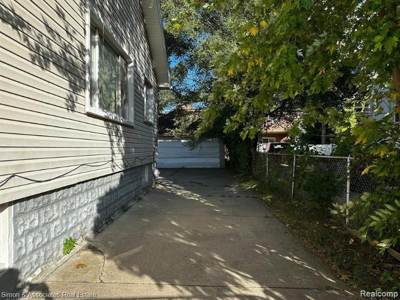 Listing Photo for 5042 Middlesex Street