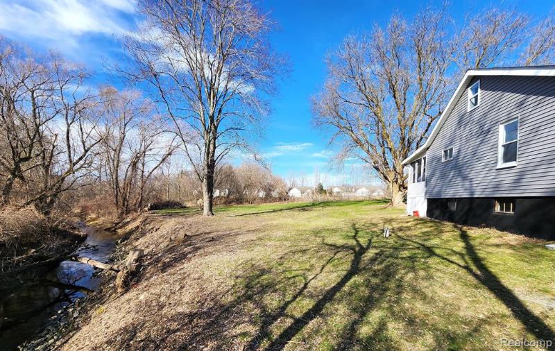 Listing Photo for 5082 Center Road