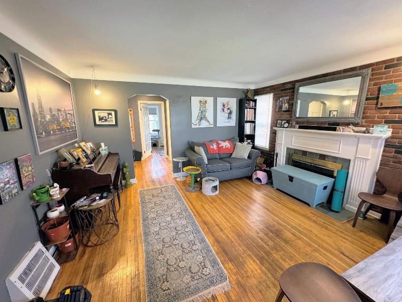 Listing Photo for 417 N Vermont Avenue