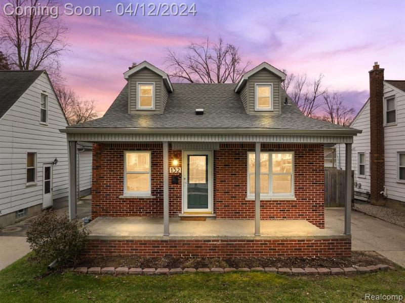 Listing Photo for 132 Linden Avenue