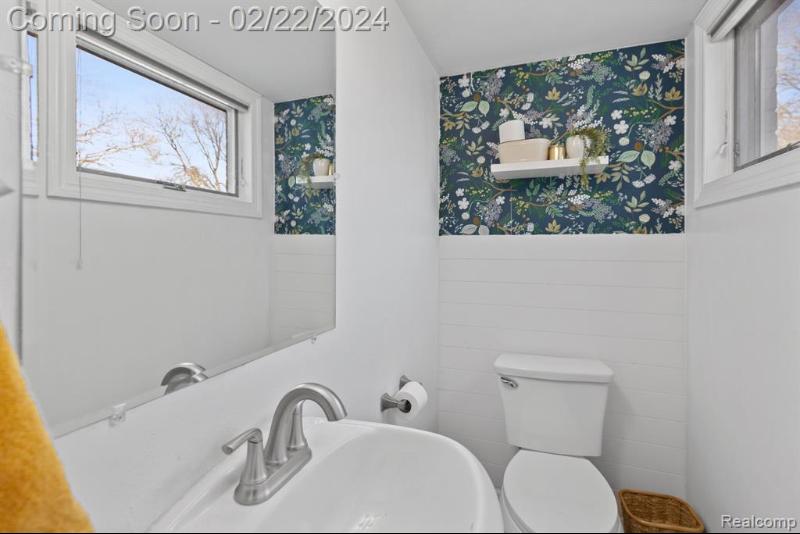Listing Photo for 14141 Hubbell Street