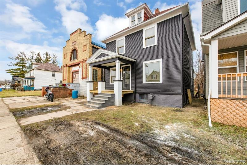 Listing Photo for 938 King Street
