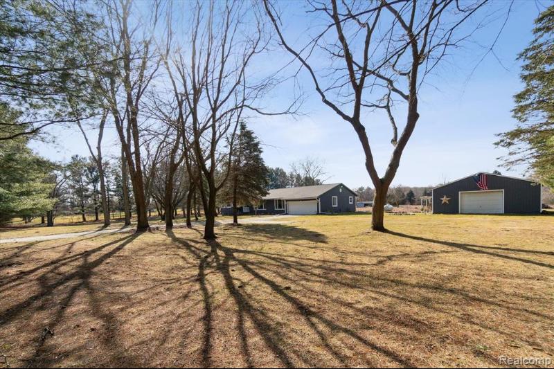 Listing Photo for 10845 Byron Road