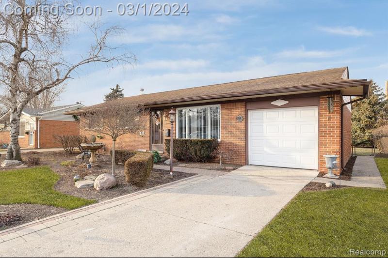 Listing Photo for 20785 Shoreview Street
