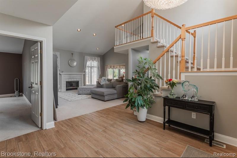Listing Photo for 41579 Vancouver Drive