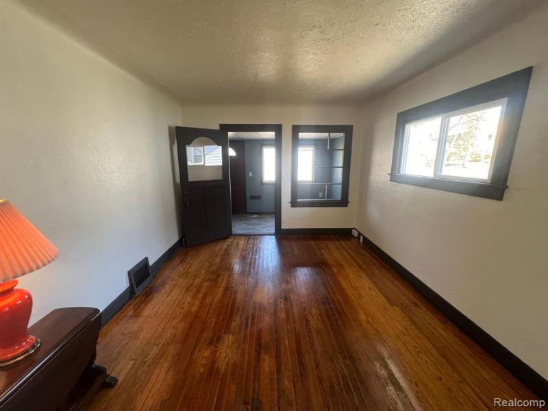Listing Photo for 2609 Flushing Road