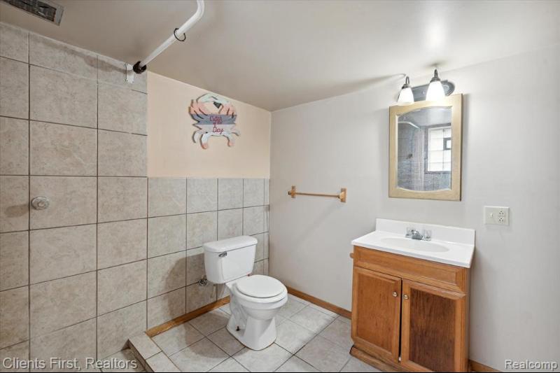 Listing Photo for 2395 Bloomfield Street