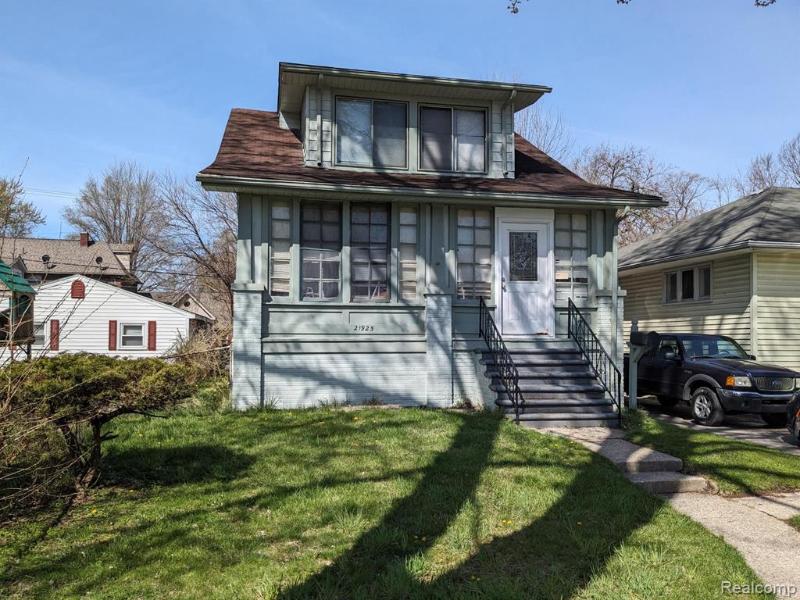 Listing Photo for 21925 Linwood Avenue