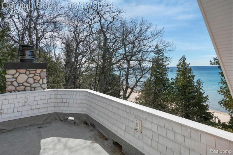 Listing Photo for 4050 S Lake Shore Drive