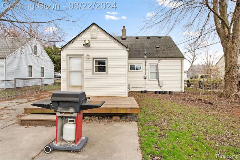 Listing Photo for 26641 Chippendale Street