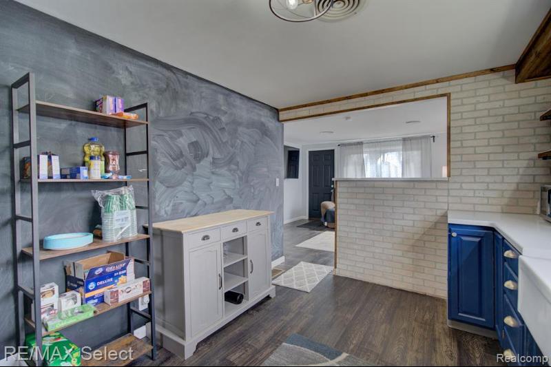 Listing Photo for 705 Jerome Avenue