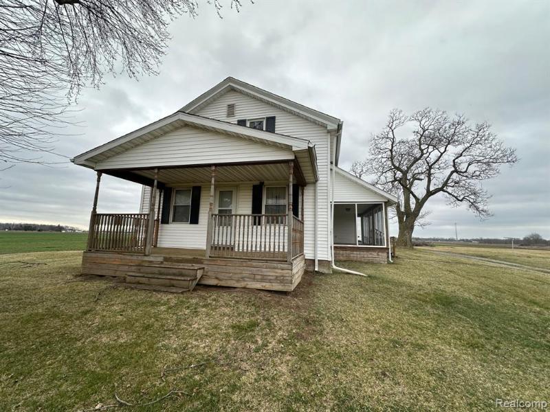 Listing Photo for 1347 Stearns