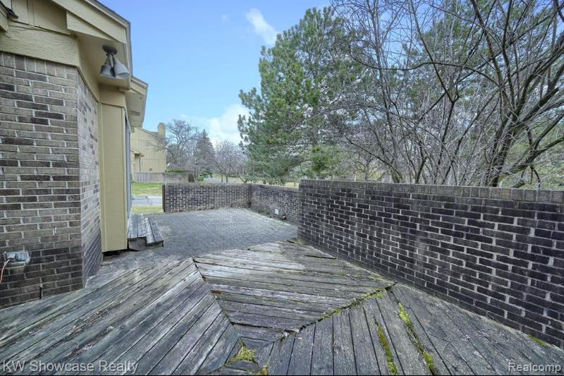 Listing Photo for 1720 S Hill Boulevard