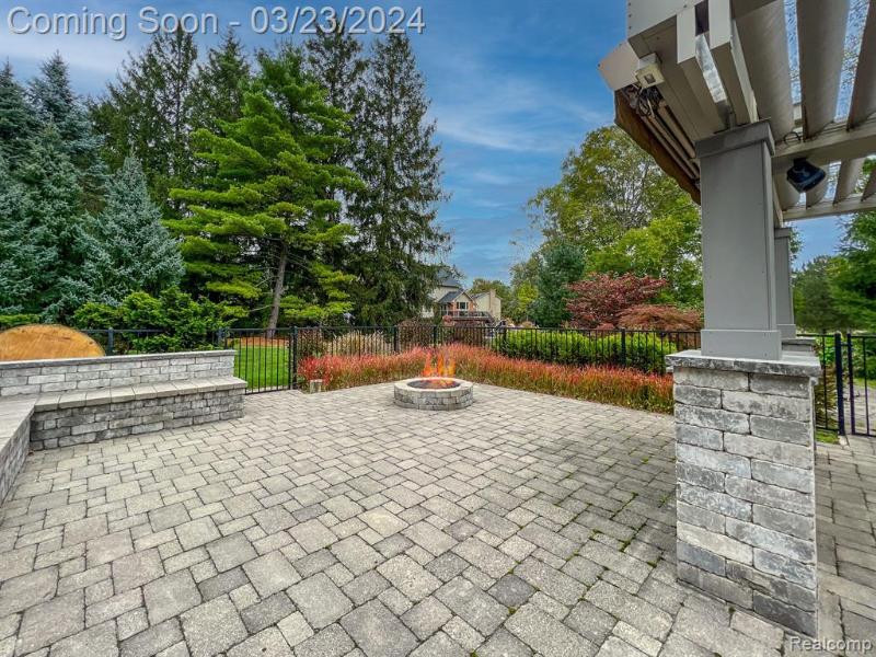 Listing Photo for 2103 Pippin Court