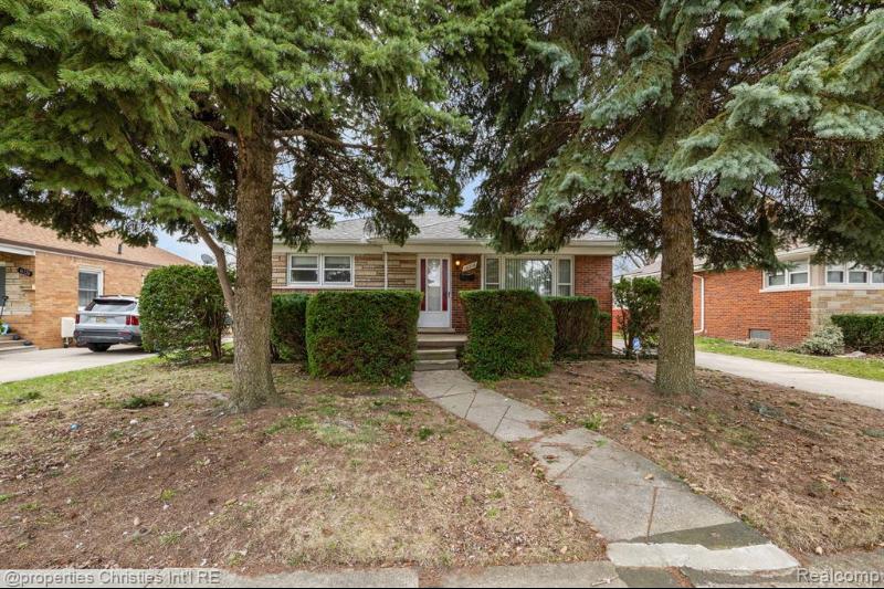 Listing Photo for 16714 Forest Avenue