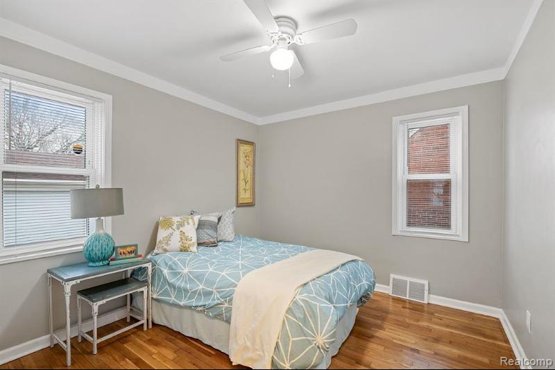 Listing Photo for 1462 Lafayette Boulevard