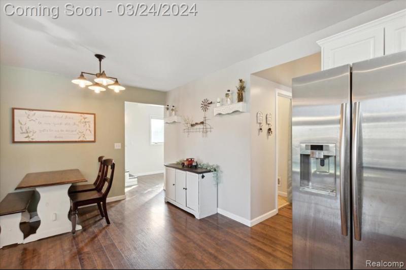 Listing Photo for 39434 Chart Street