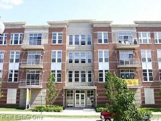 Listing Photo for 66 Winder Street 23/323