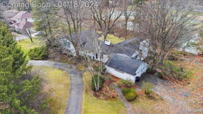 Listing Photo for 25931 Springbrook Drive