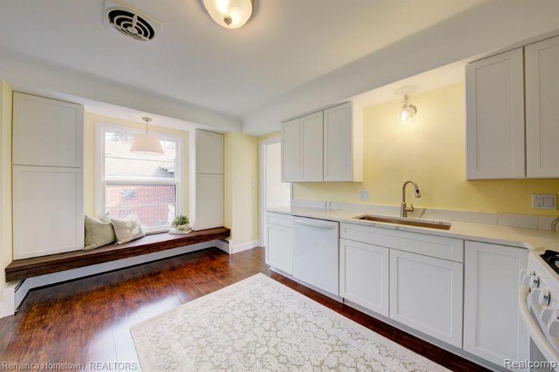 Listing Photo for 31512 W Chicago Street
