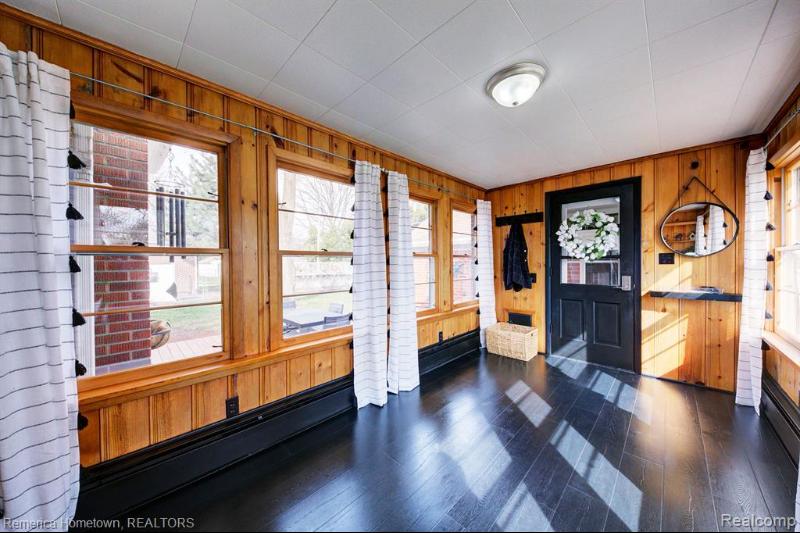 Listing Photo for 31512 W Chicago Street