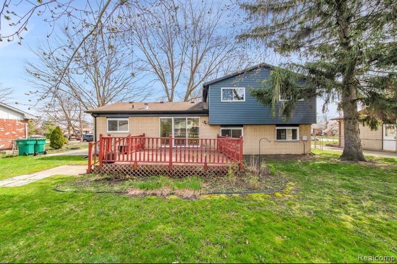 Listing Photo for 18328 Donnelly Avenue