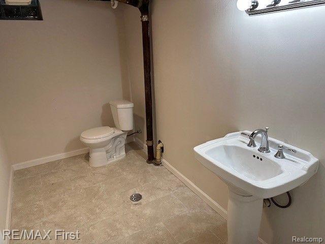 Listing Photo for 38369 Maes Street