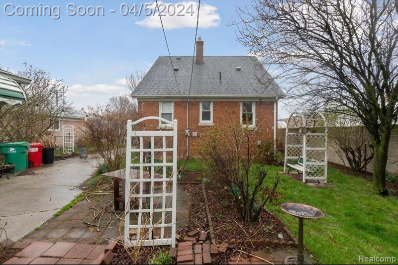 Listing Photo for 16097 Manchester Avenue