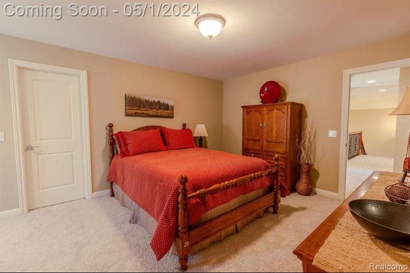 Listing Photo for 541 Iroquois Court