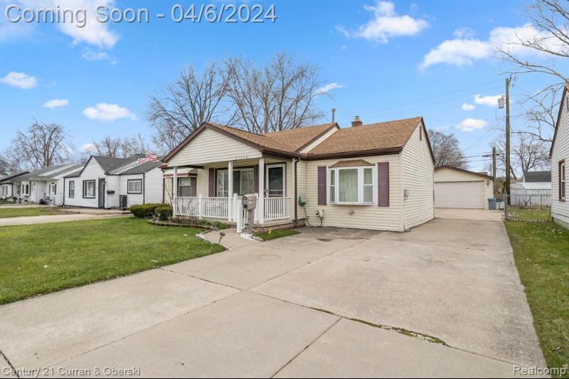 Listing Photo for 27170 Woodmont Street