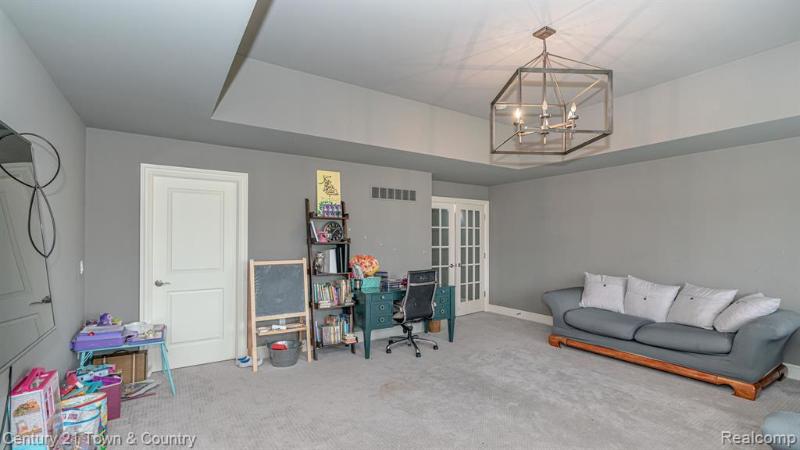 Listing Photo for 3791 Piccadilly Drive