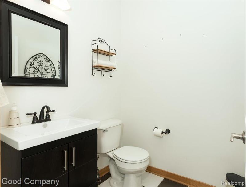 Listing Photo for 13460 Cottage View Court