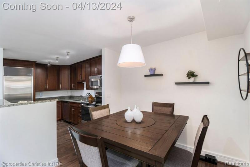 Listing Photo for 411 S Old Woodward Avenue 503