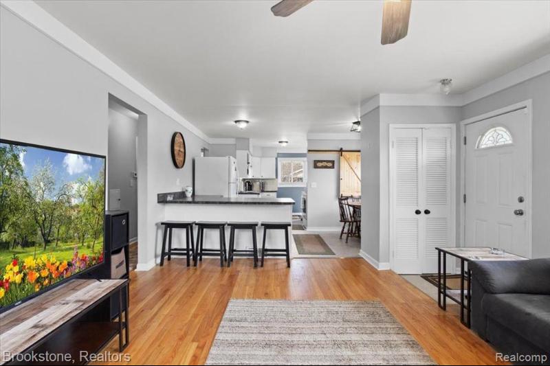 Listing Photo for 32510 Dover Street