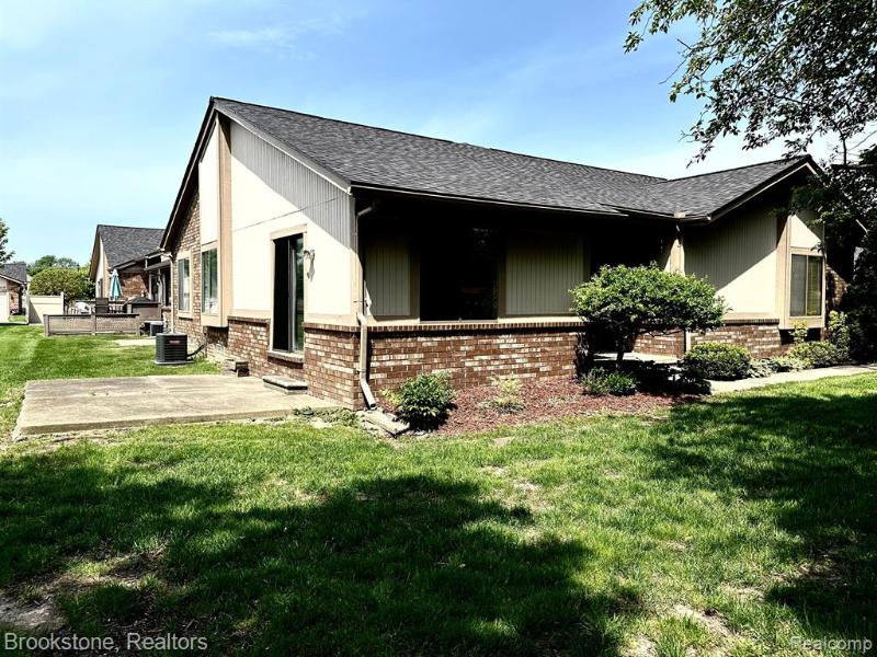 Listing Photo for 38936 Windmill Pointe E