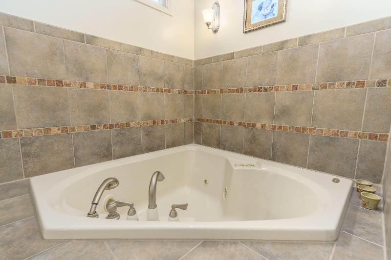 Listing Photo for 48372 Red Oak Drive