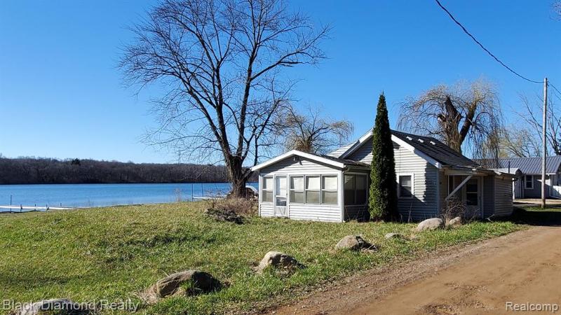 Listing Photo for 3701 Lakeshore Dr Drive
