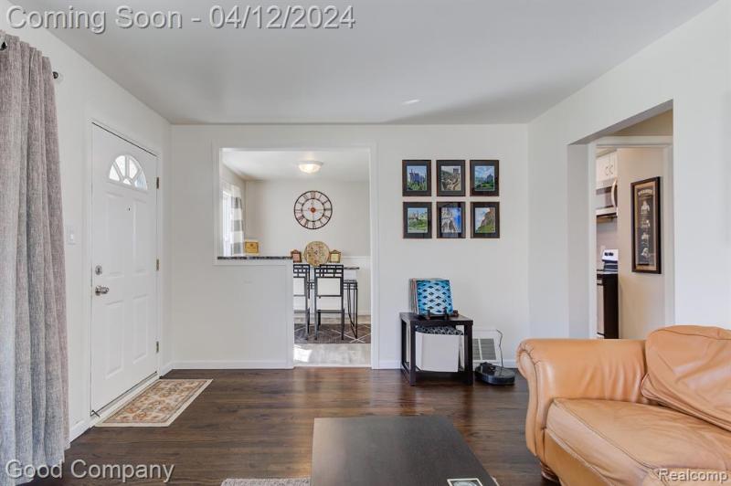 Listing Photo for 28325 Larchmont Street