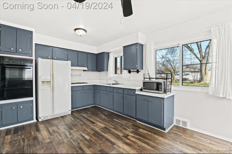 Listing Photo for 7225 Superior