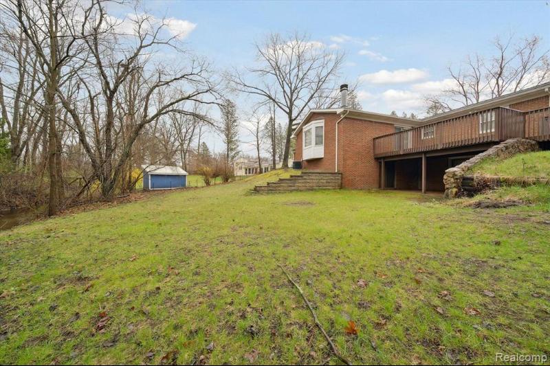 Listing Photo for 9167 Peer Road