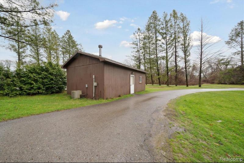 Listing Photo for 9167 Peer Road