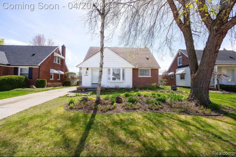 Listing Photo for 24831 Riverdale Street